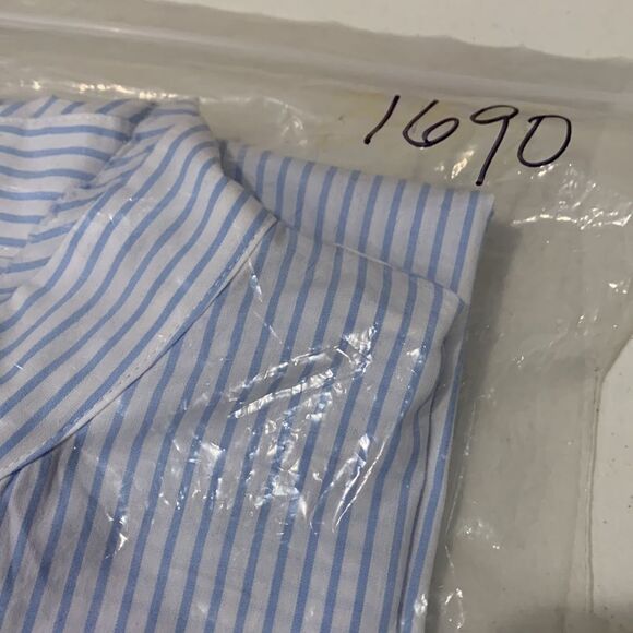 🟢3 items for $20—WHO WHAT WEAR striped top button front high neckline hi-lo hem - Picture 11 of 12